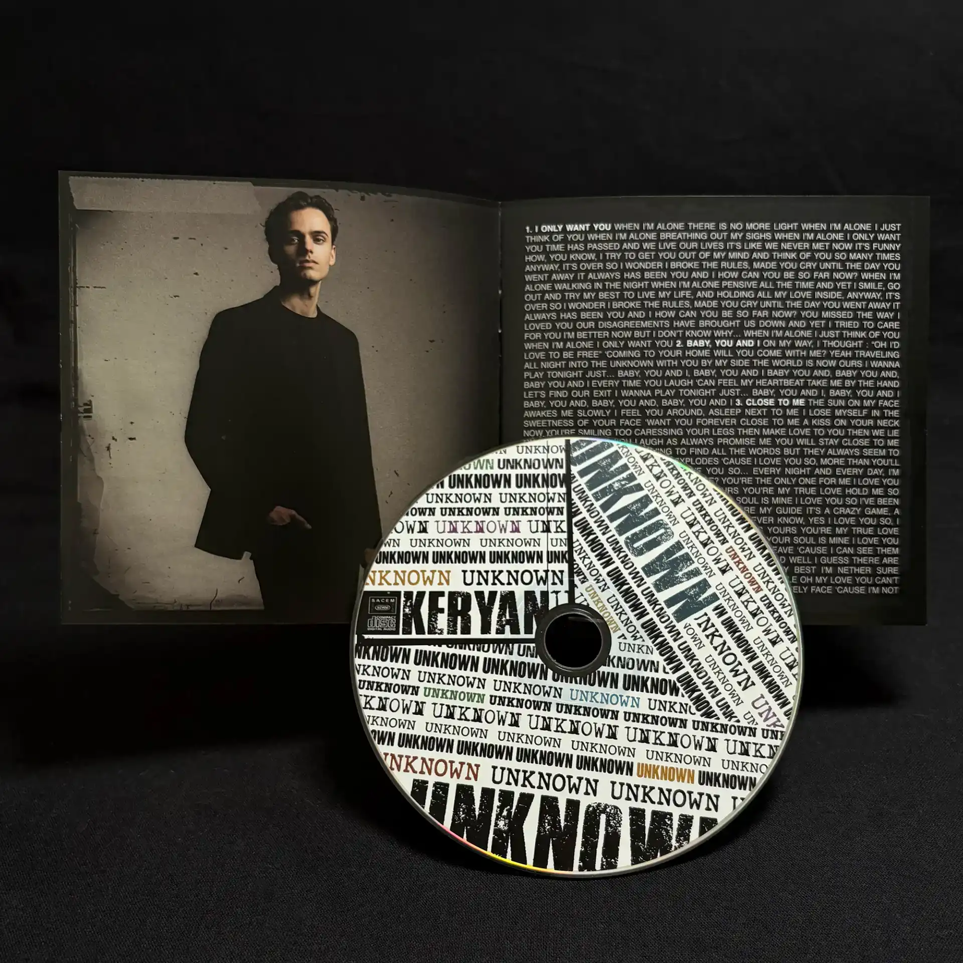 Packaging CD Boîtier Cristal avec livret soigné pour Keryan « Unknown » — Graphisme FKWeb